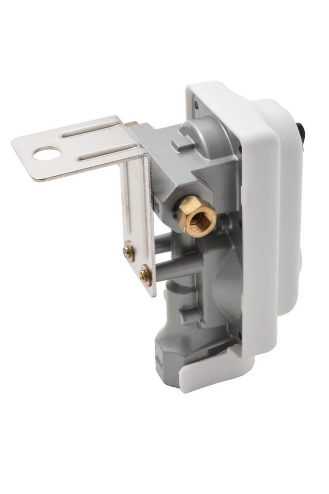 2-Stage Auto Changeover Propane Gas RV Regulator Kit with 2 12" Pigtails