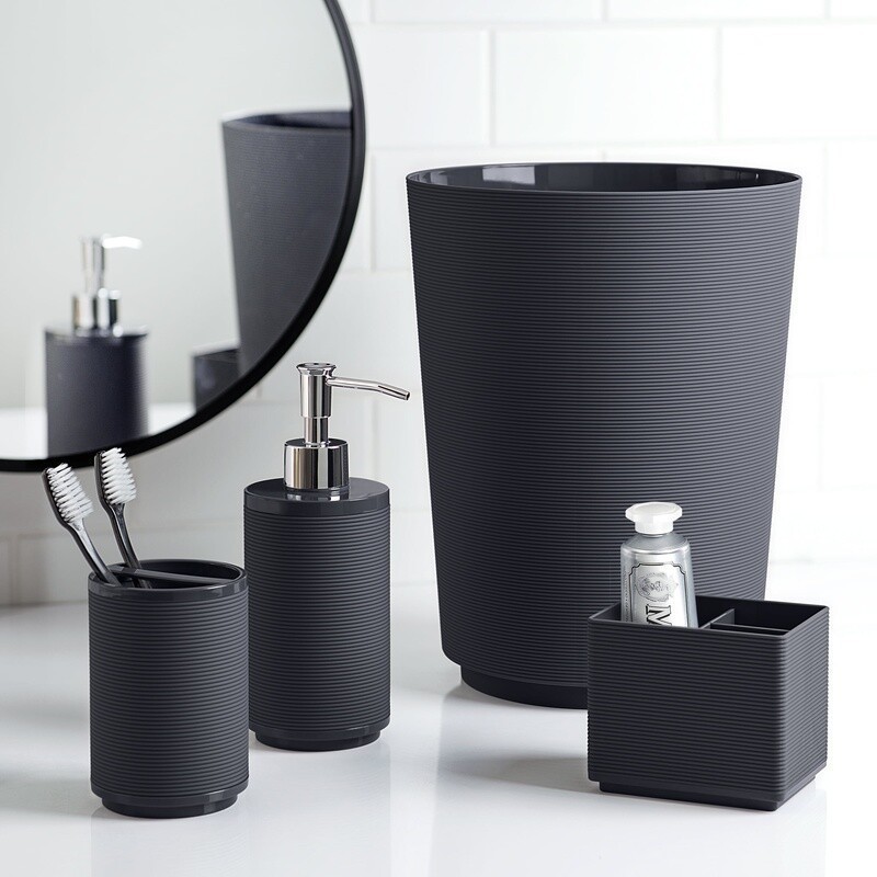 Soft Touch Black Lotion Pump Ribbed Design Bathroom Accessory Durable Plastic