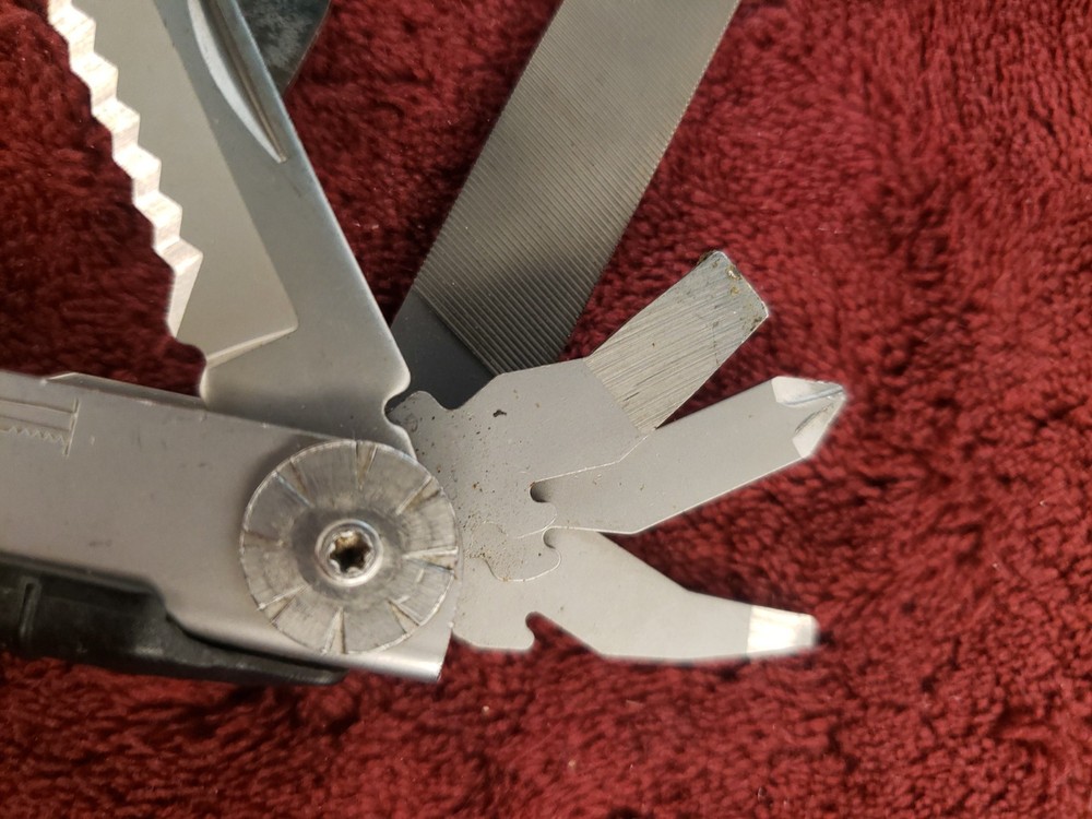 🔪 Gerber Diesel Multi-Tool knife pliers s