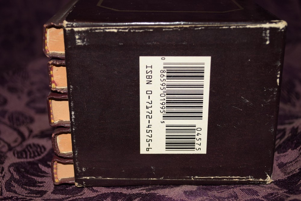 New Websters Deluxe Desk Reference Library Set 5 Vintage Books Dictionary NICE!