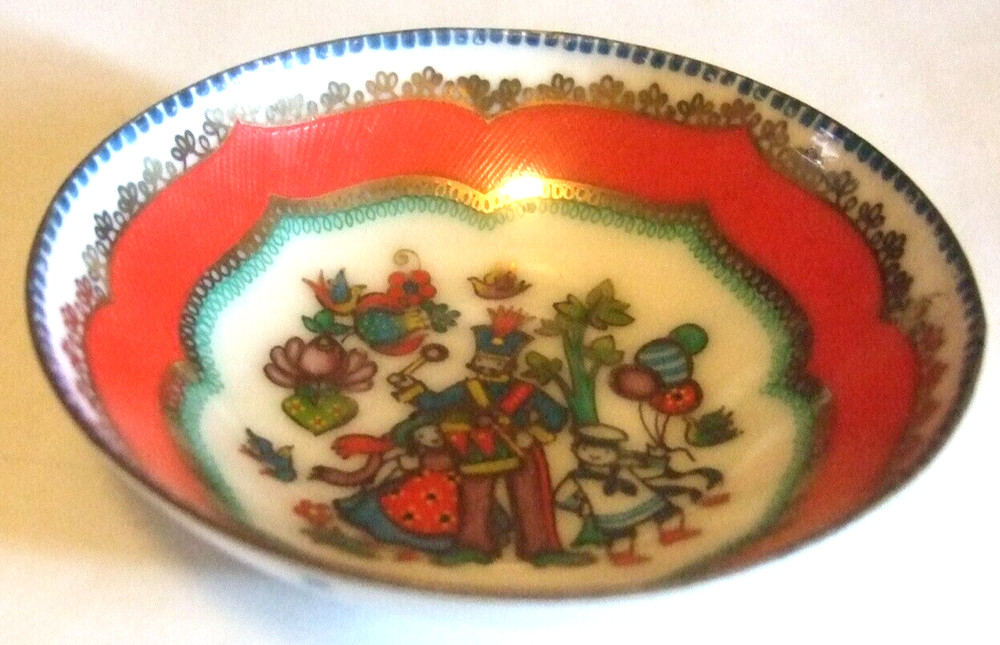 Austrian Enamel Bowl Soldier with Child