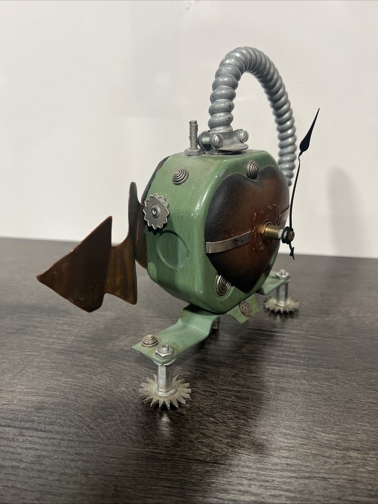Steampunk Heart Clock *Doesnt Work*