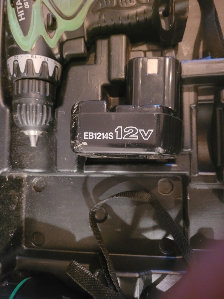 HITACHI 12V DS12DVF3 Cordless Drill Driver & Flashlight Tested