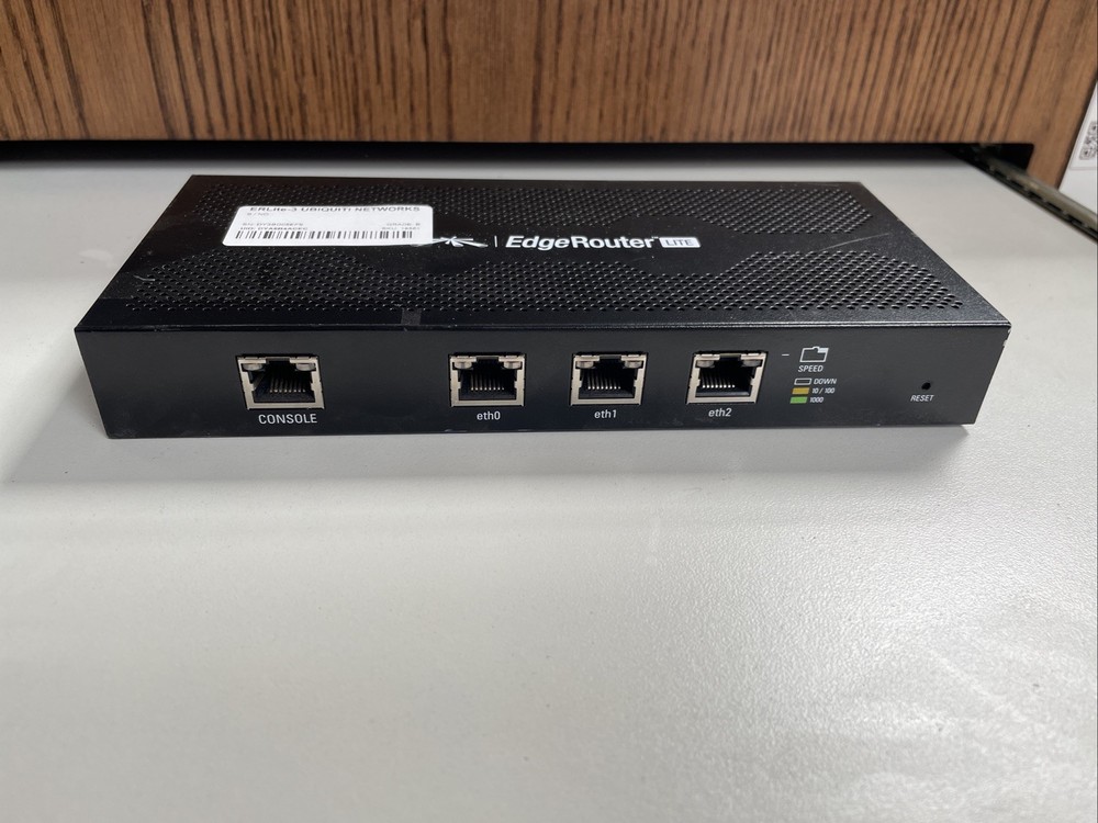 Ubiquiti Networks ERLite-3 EdgeRouter Lite