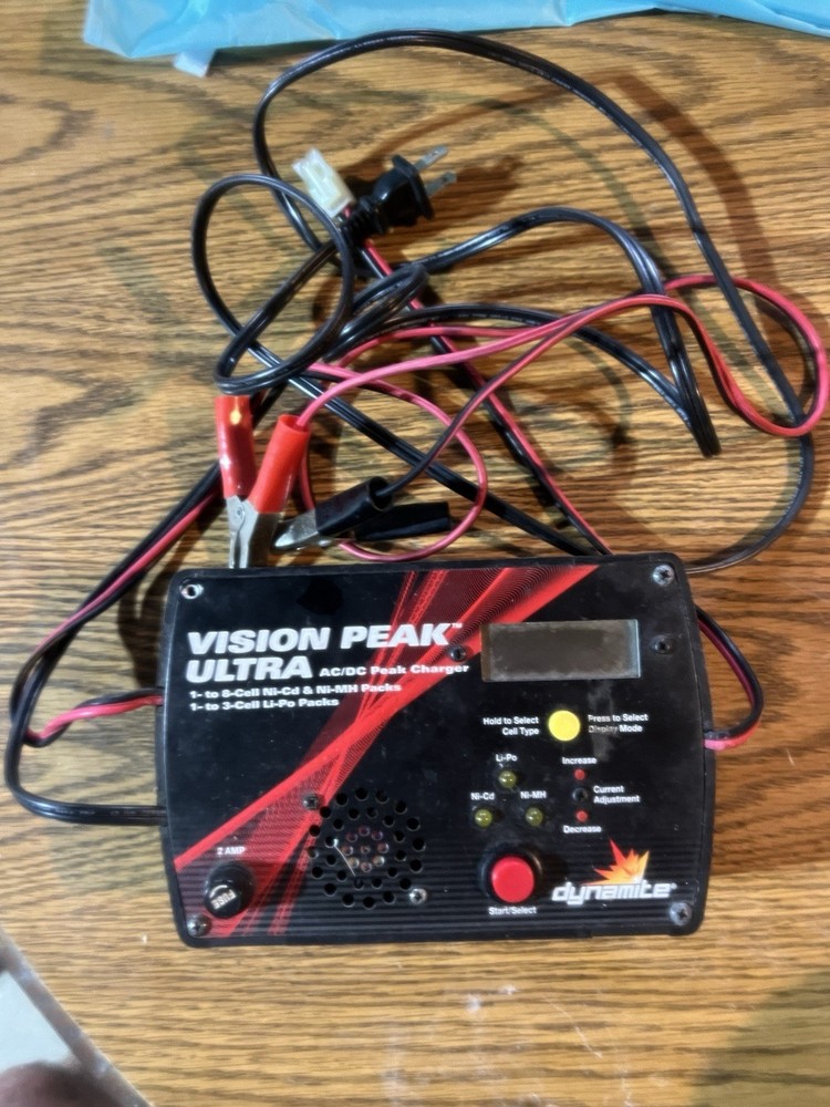 Dynamite Vision Peak Ultra Charger