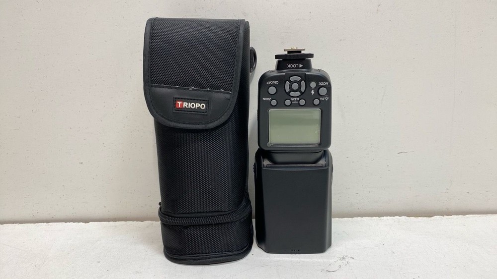 Triopo Speedlight TR-982 III Camera Flash