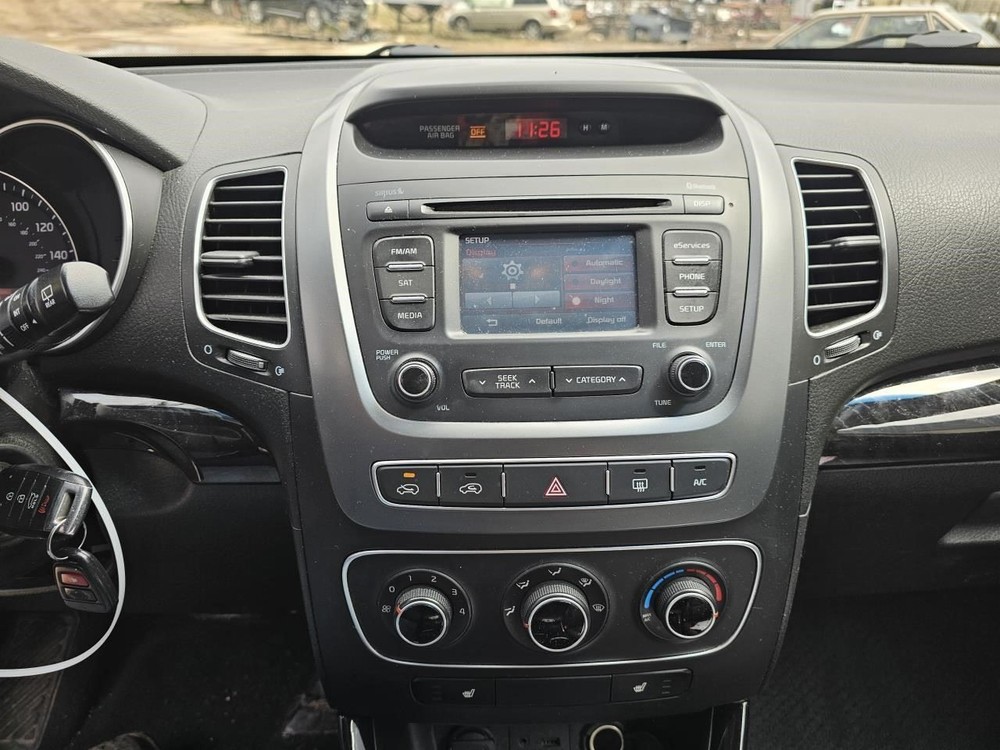 SORENTO 2015 Headrest 2450006