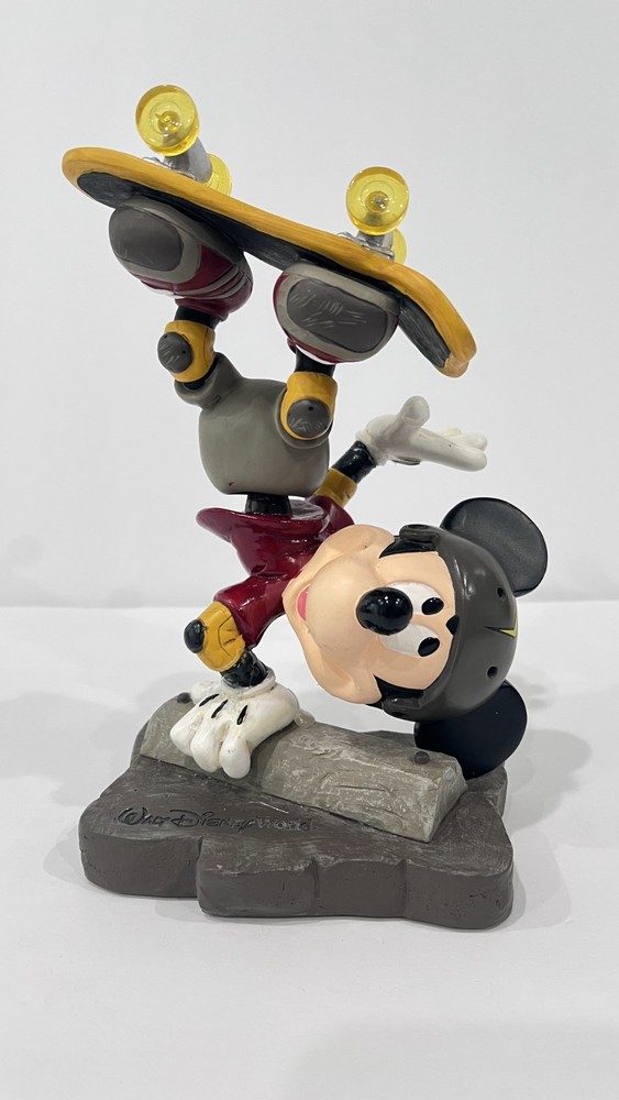 Walt Disney World Mickey Mouse Skateboard Bobblehead