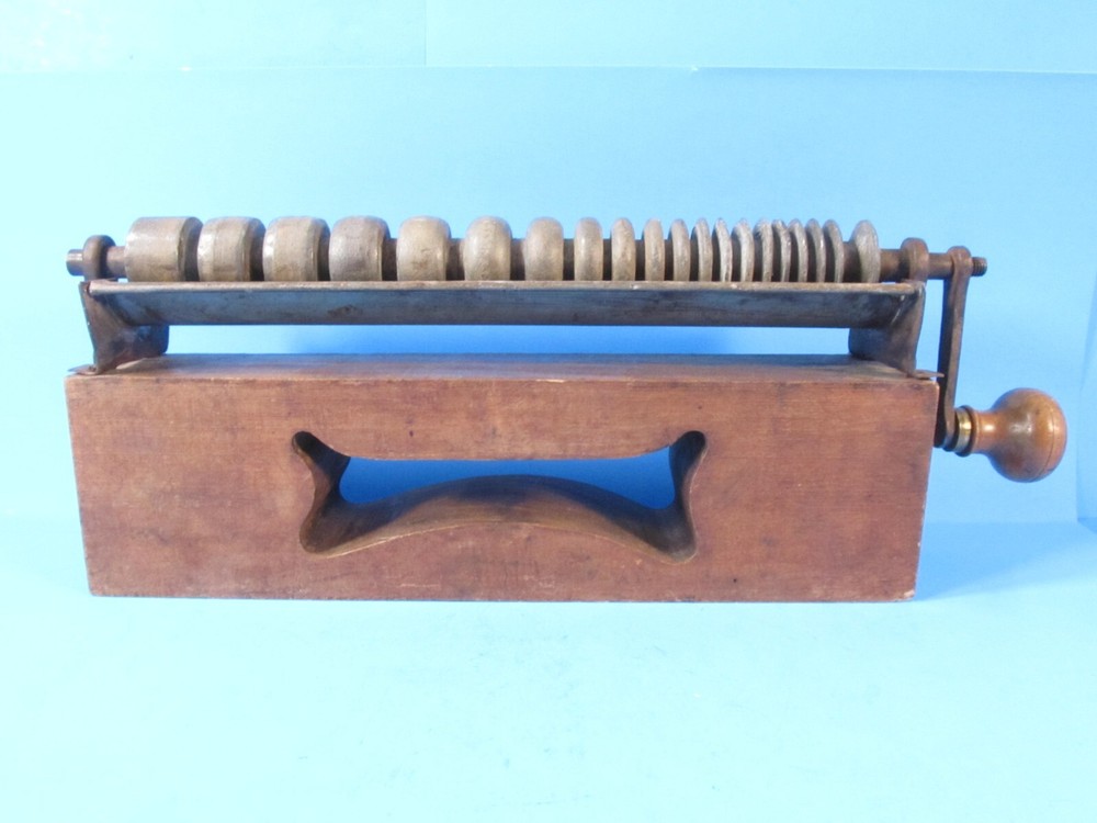 as-is uncommon hand cranked wet grinder for wood carving gouges tools 20 sizes