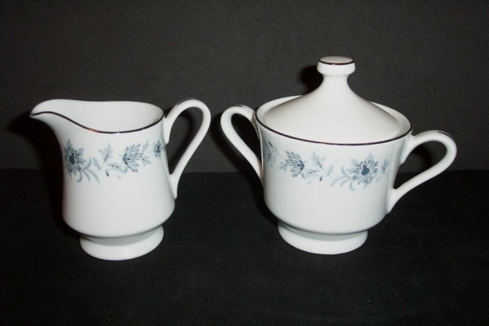 NESCO CHINA CREAM & SUGAR CHAMPLAIN PATTERN MINT JAPAN