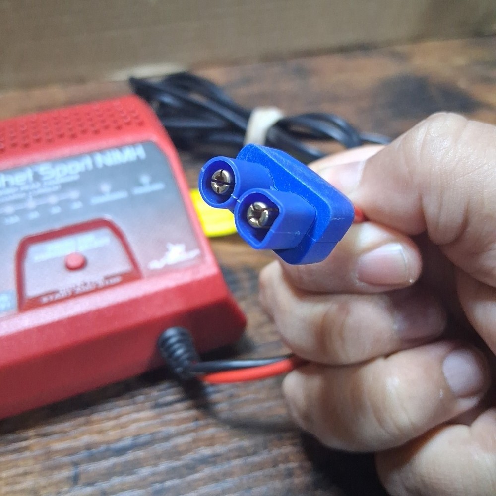 Dynamite Prophet Sport NiMH 35W Battery Charger