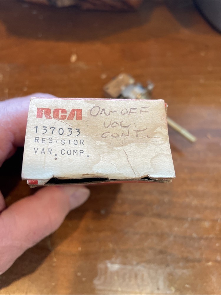 New Old Stock Vintage RCA Variable Resistor Push Pull Switch Part # 137033