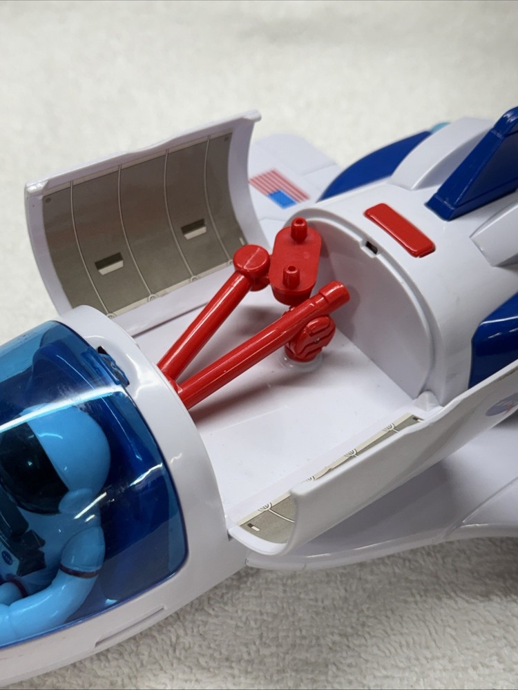 9” Space Shuttle Ship, Pilot, Lighted Engines Sound, By Play Mind, Works