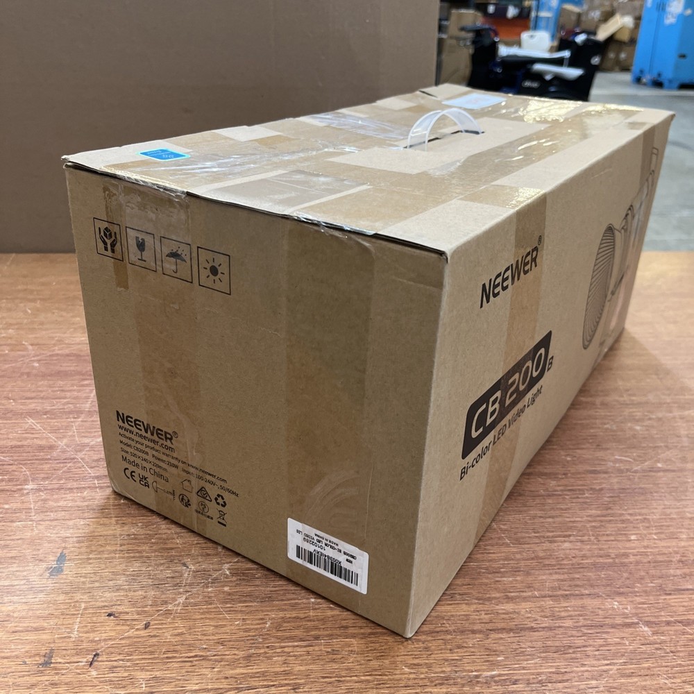 NEEWER CB200B bi-Color LED VIDEO LIGHT