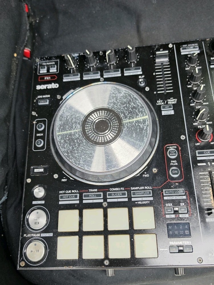 Pioneer DDJ-SR Digital DJ Controller