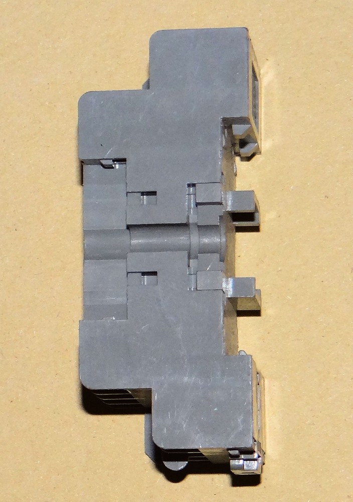 IDEC SY4S-05 14 Pin Relay Socket