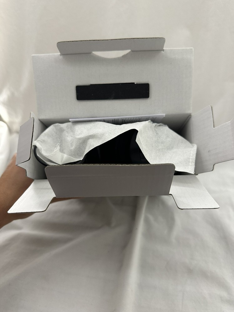 Logitech USB Computer Headset H390 Noise Canceling Padded Microphone