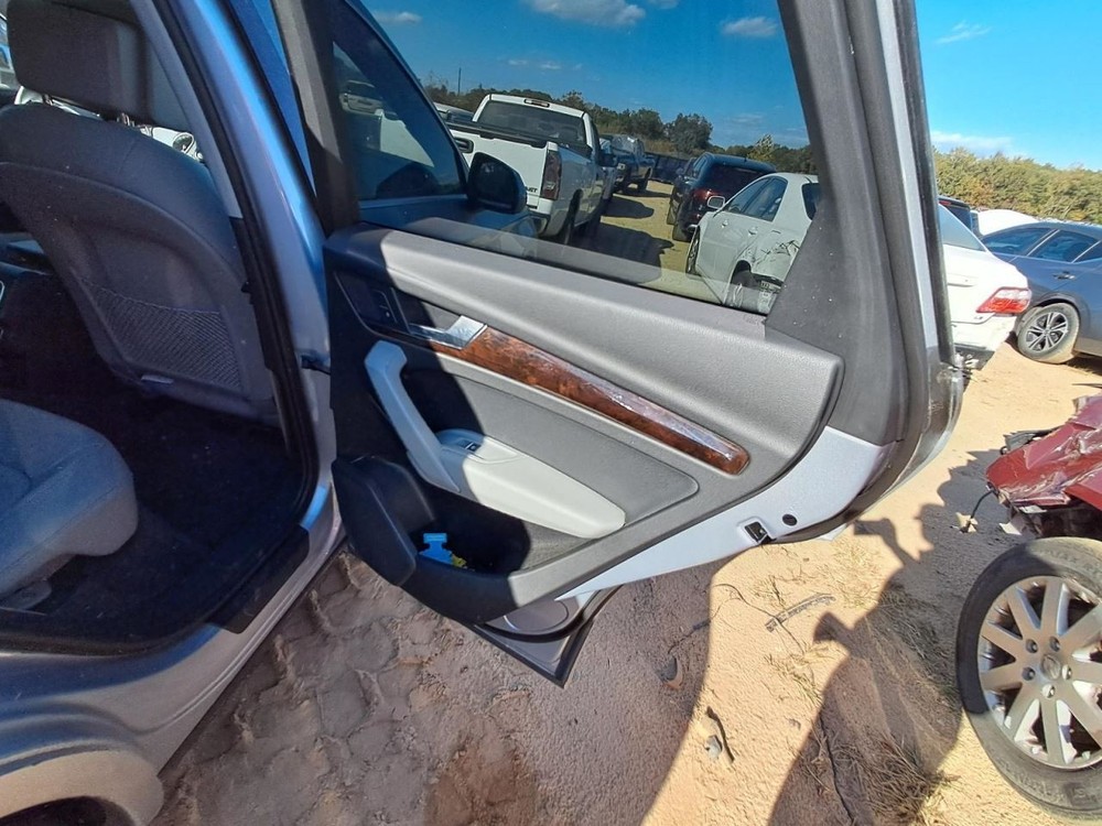Q5 2018 Glove Box 4842904