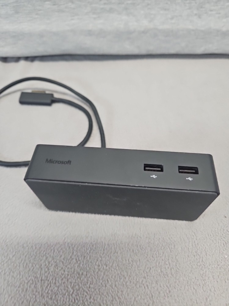 Microsoft Model 1661 Laptop Docking Station For Surface Pro 3 / Pro 4 T7