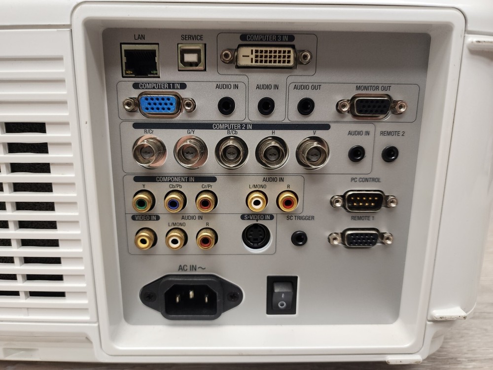 NEC NP4001 DLP HD Widescreen Projector Tested Working
