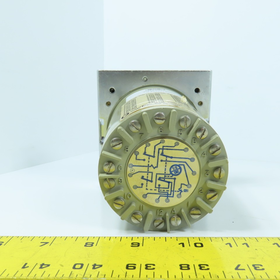 Eagle Signal CX302A6 Solid State Timer / Counter 120VAC