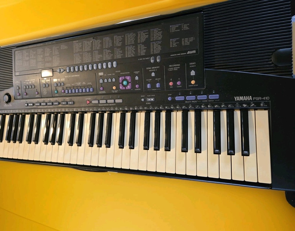 Yamaha PSR-410 Electronic Keyboard