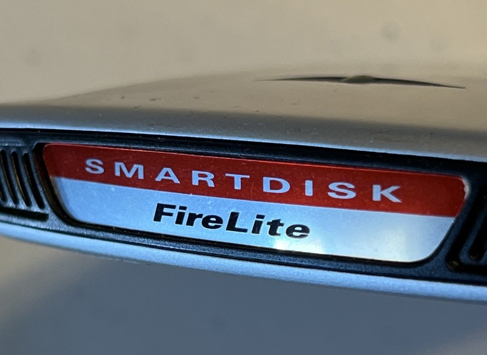 SmartDisk FireLite USBFLB40 Portable External Hard Drive 40 GB Silver - USB 2.0