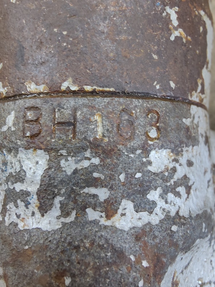 Hydraulic T-Handle Breaker, Unbranded