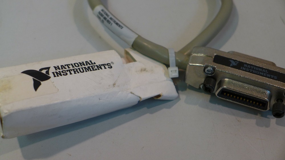 National Instruments 76307-005 .5M HPIB Cable