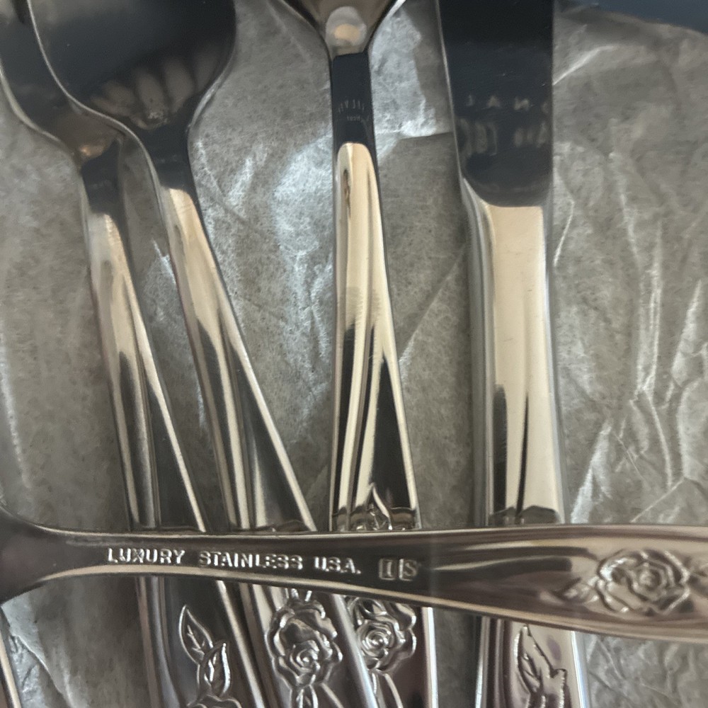 Vtg International Silver Random Rose Stainless Flatware Silverware 6 Piece Set