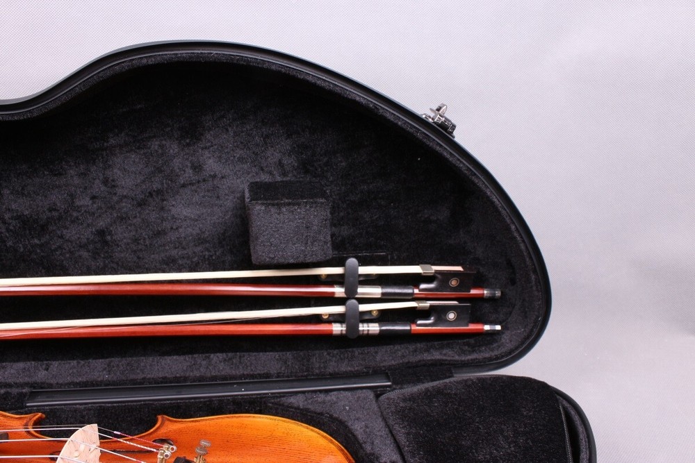 Violin case 4/4 Carbon Fiber Violin Box Strong Light with Strap & Code Lock