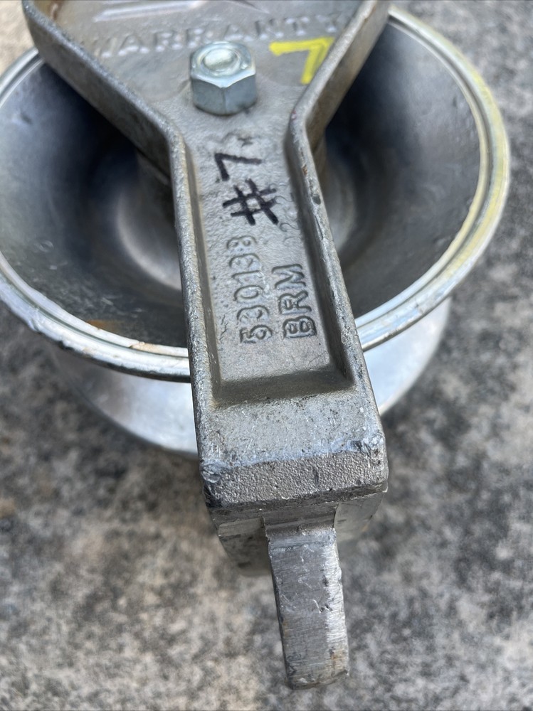 Sherman + Reilly XS-100-B Universal Stringing Block#1