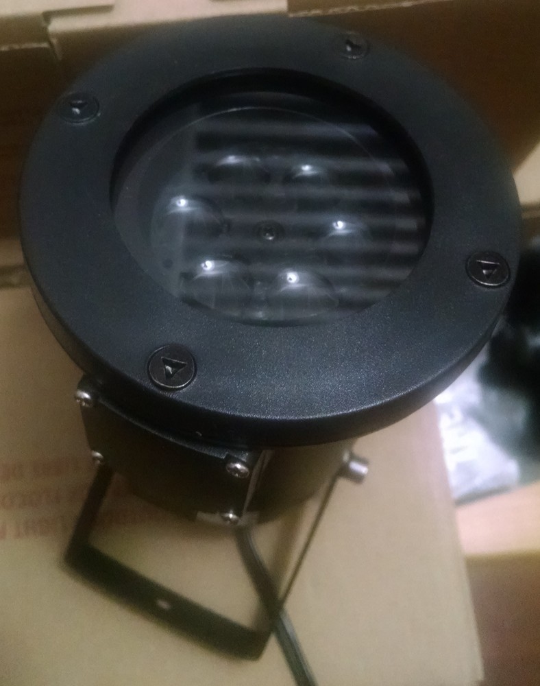 SNOWFLAKE OUTDOOR LIGHT LED,PROJECTOR NIB