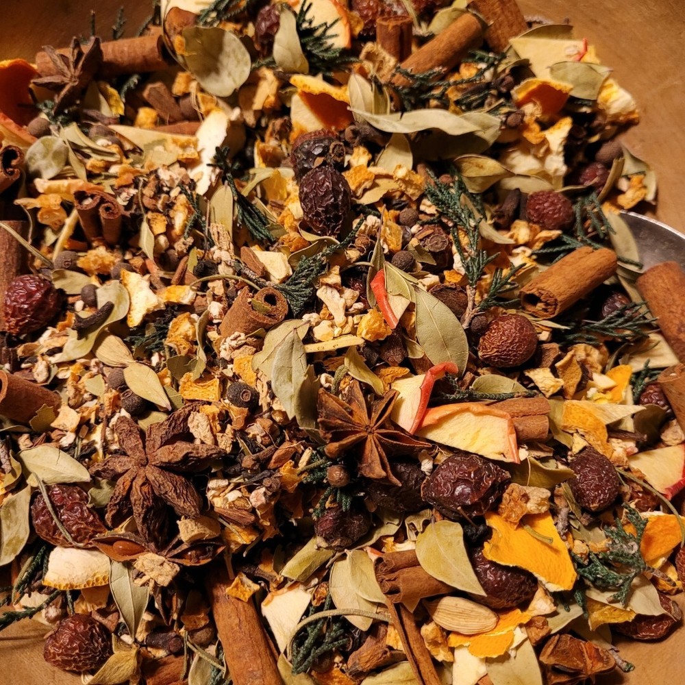 WINTER SPICE SIMMERING POTPOURRI