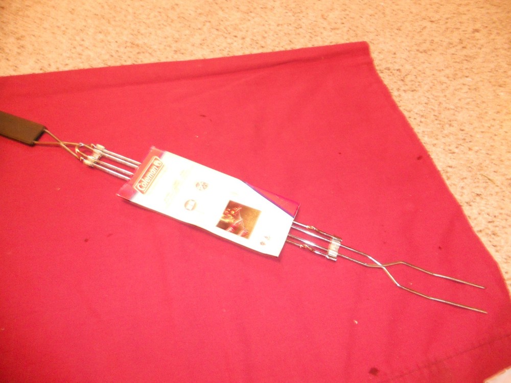 Coleman Extendable Cooking Fork new