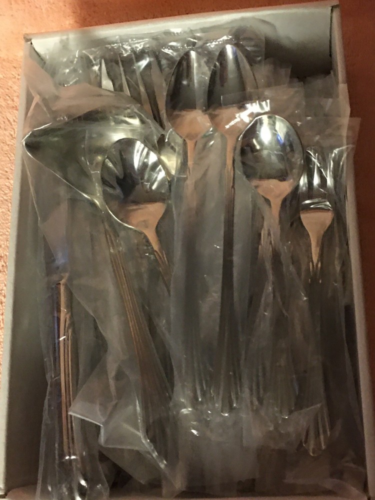 Retroneu BARRINGTON Stainless Korea Glossy Silverware Flatware; NEW!! CHOICE!!!