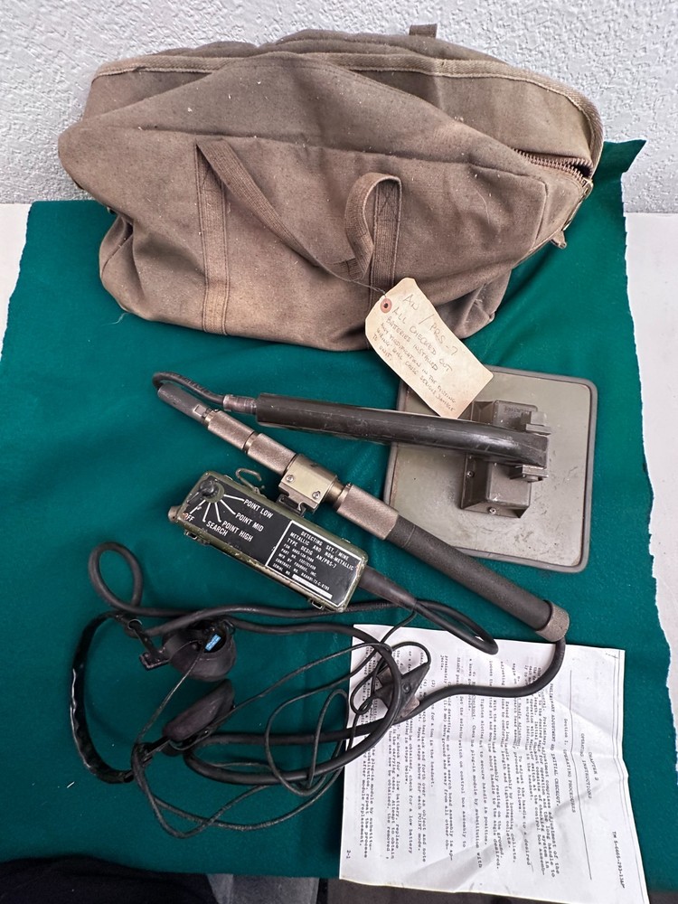 PRS-7 Mine Detector Metallic & Non Metallic Objects With Canvas Case US Military
