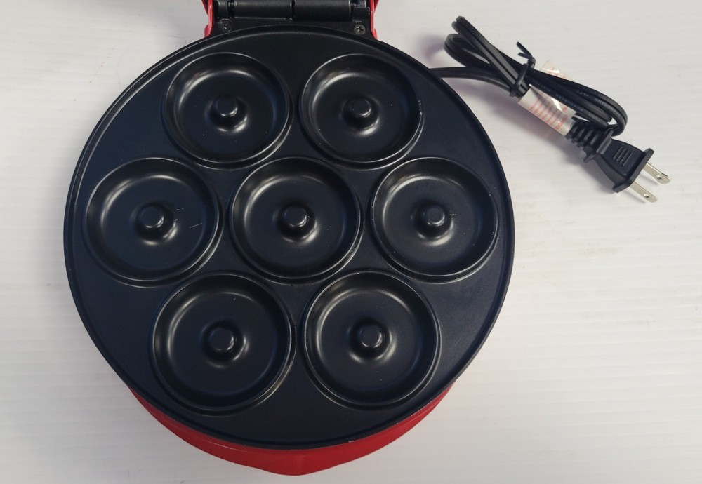 Bella Mini Donut Maker & Oster Waffel Maker COMBO