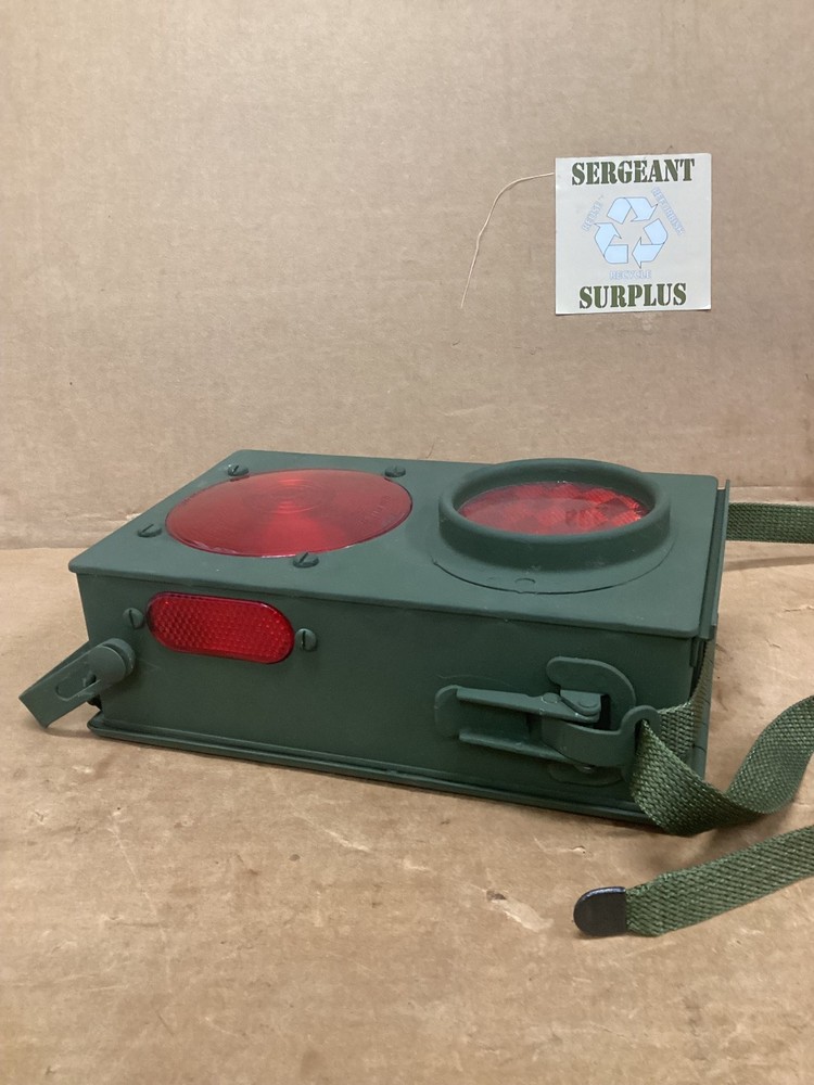 Lantern electric,flasher portable/M88 rec. veh. 6230-00-796-2657
