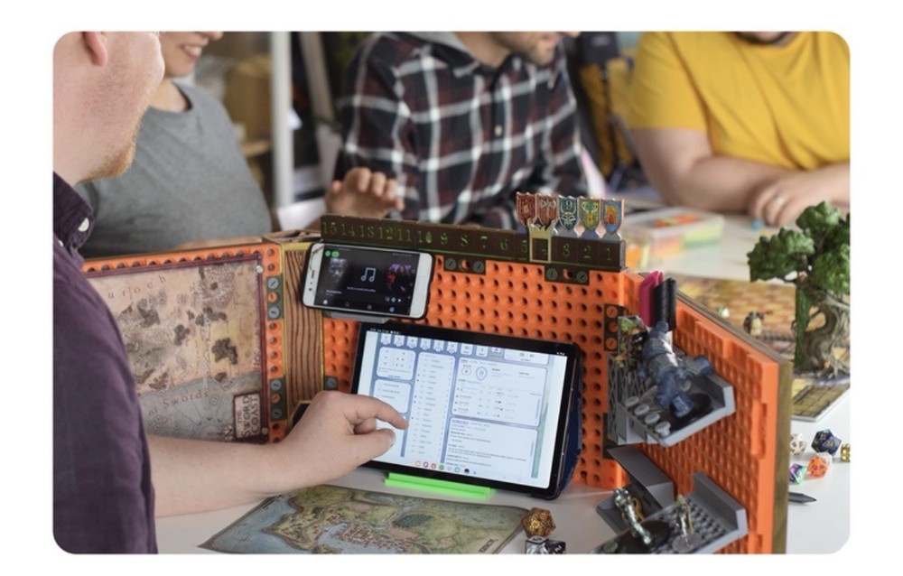 The Twistlock Customizable DM Screen Edition