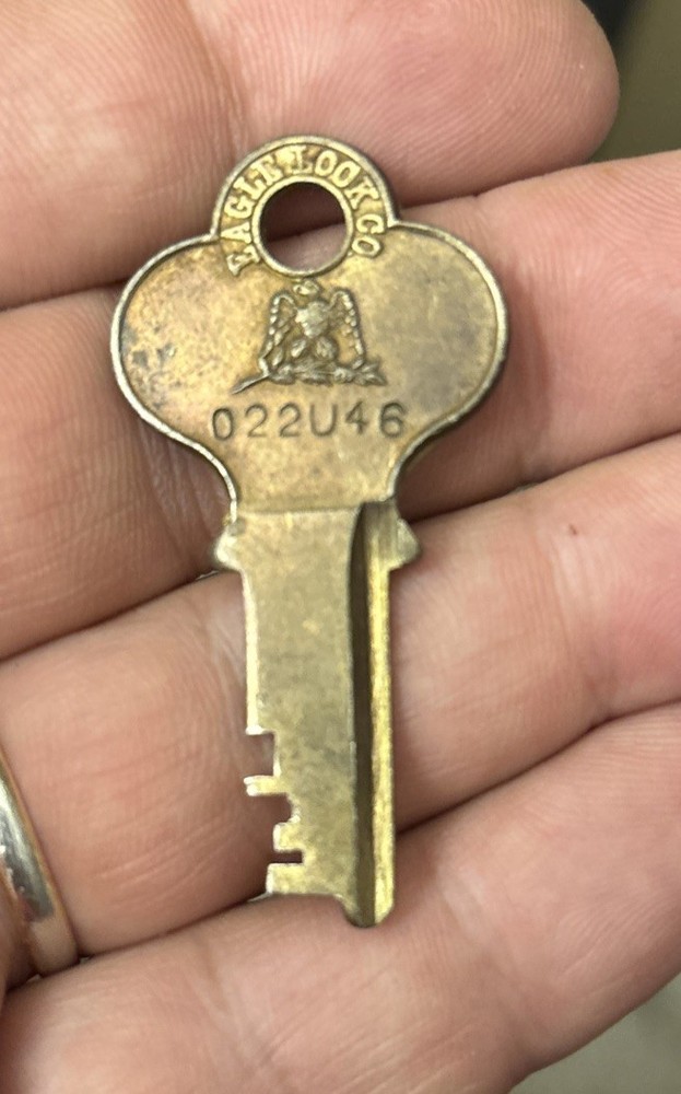 Original Antique Trunk Key Lock Eagle Lock Co. 022U46