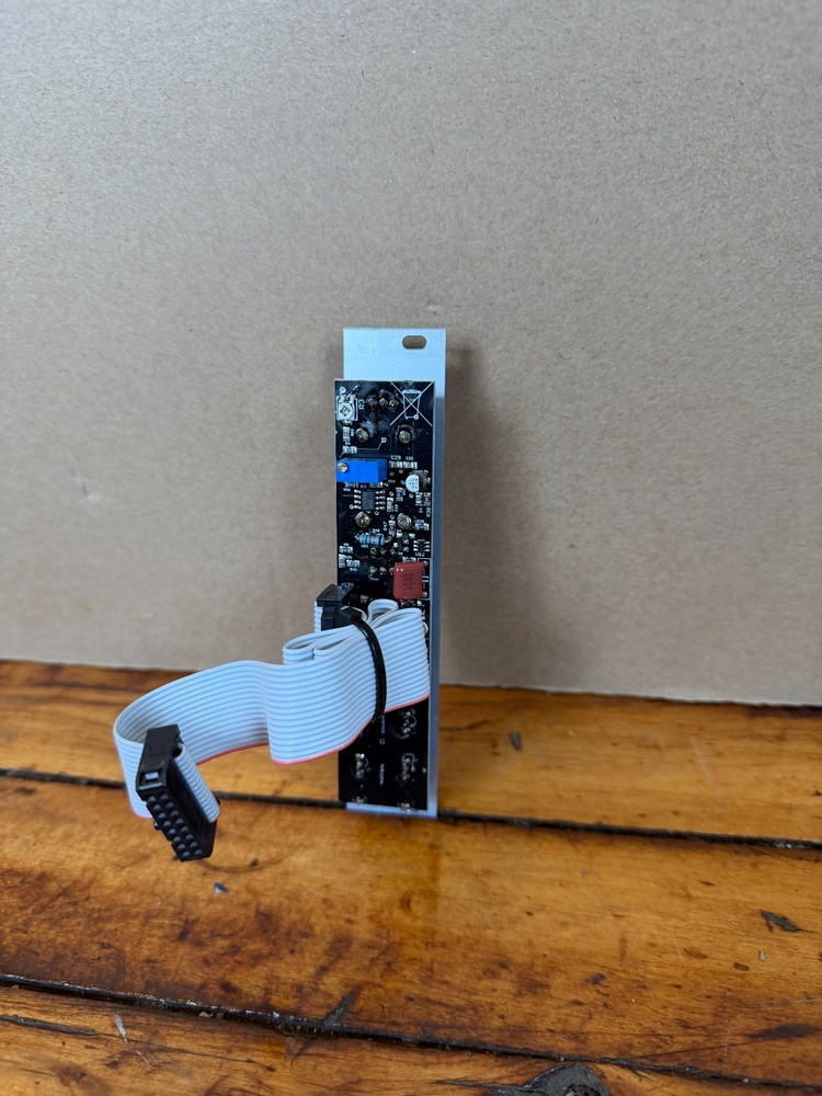 Titan Discrete Oscillator Eurorack Module