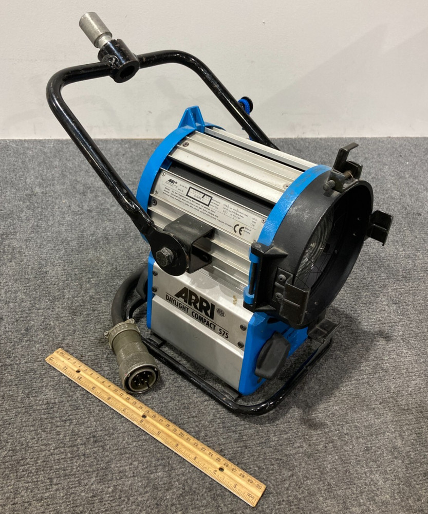ARRI Daylight Compact 575 Studio Light w/ Adapter (As Is)