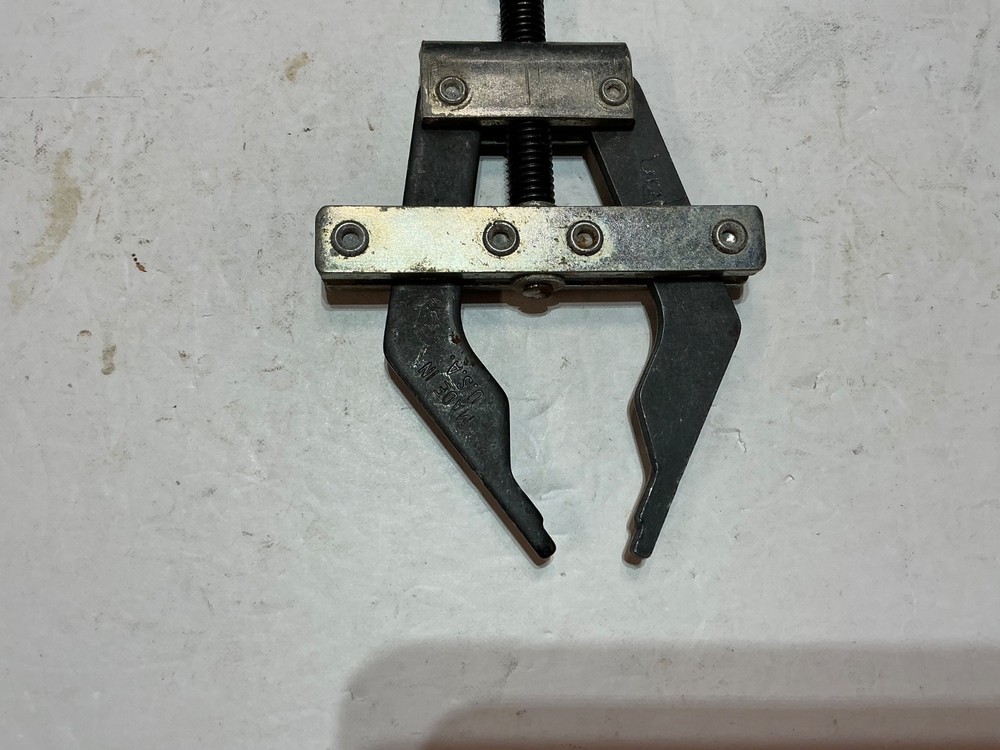 Jaw end roller chain puller fits 40, 50, 60, 80 chain USA made