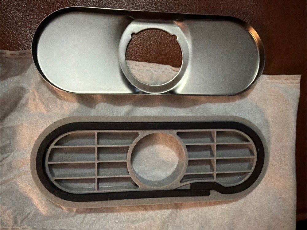 Delta Bath Collection Stainless Plate