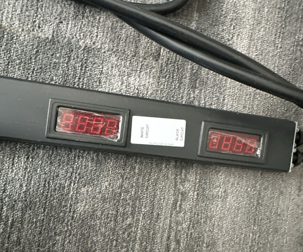 Aphel Technologies Power Distribution Unit Metered PDU Rack Mount, 16 Amp