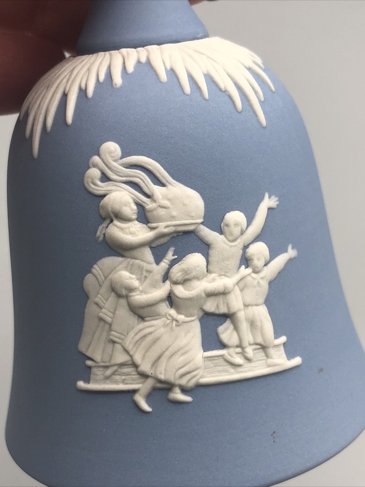 Wedgewood Jasperware Christmas Bell 1996
