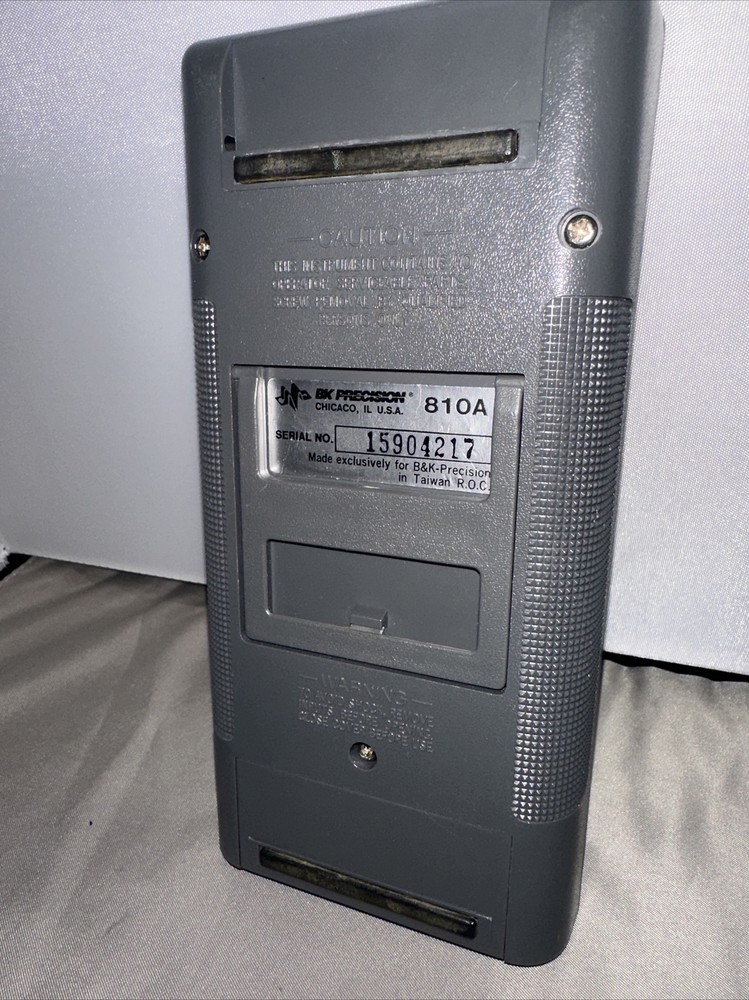 BK Precision 810A Capacitance Meter B&K