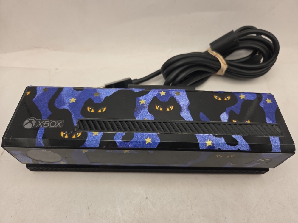 Microsoft Xbox One Kinect Sensor Motion Camera Model 1520 W/ Custom Cat vinyl