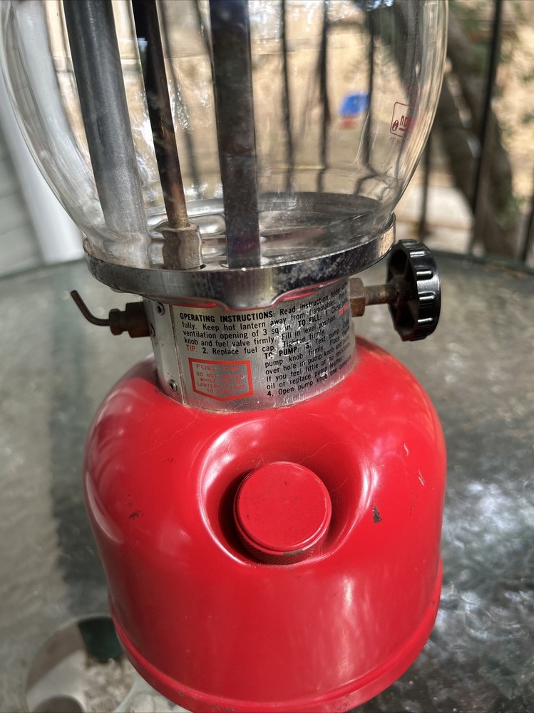 Vintage Coleman Red 200A Lantern single mantle 11-79